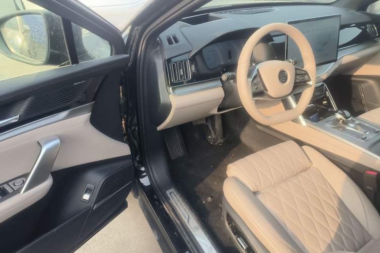 Used BYD Tang New Energy 2025 DM-i 115KM Flagship Model Driver Seat