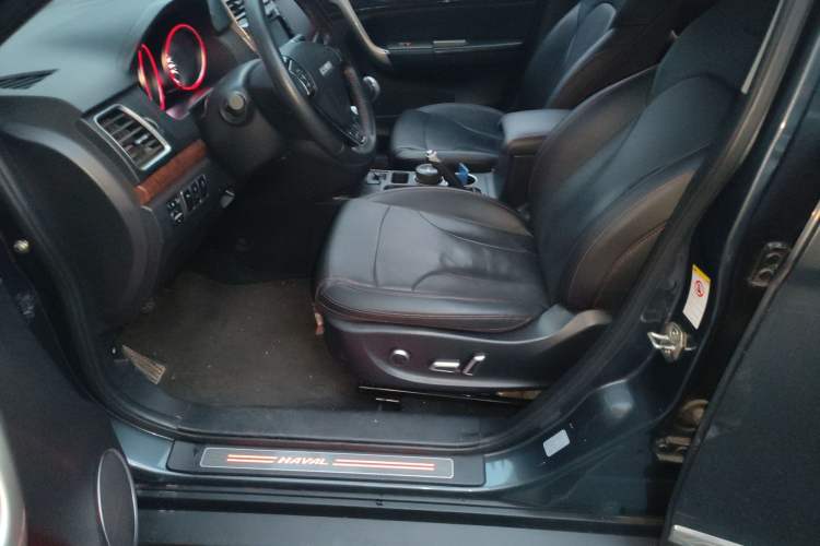 Used Haval H6 2015 Revised Version Sport Edition 1.5T Manual Transmission Two-Wheel Drive Elite Grade