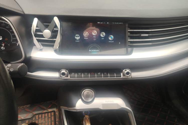 Used Haval H6 2017 Red Label 2.0T Automatic Two-Wheel Drive ZhiShang Model