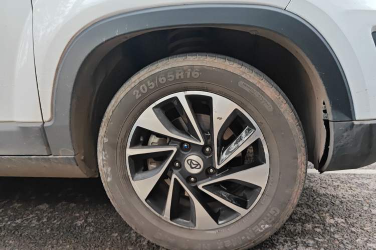 Used CHANGAN OSHAN X70A 2019 1.5L Manual Luxury Model China VI Standard