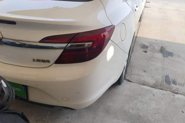 Used Buick Regal 2014 1.6T Fashionable Tech Edition Exterior 3