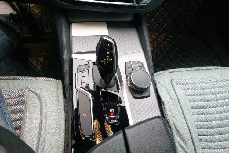 Used BMW 5 Series (Import) 2019 Restyled 525i M Sport Package
