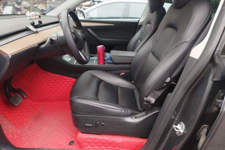 Used Tesla Model Y 2021 Long-Range All-Wheel-Drive Version