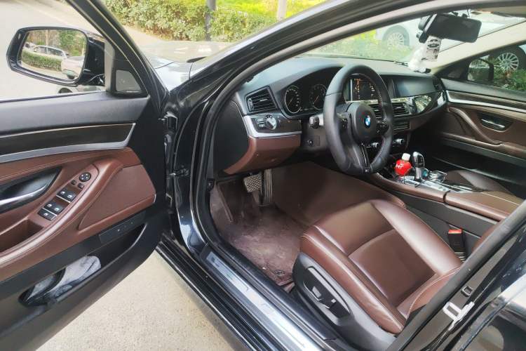 Used BMW 5 Series 2017 525Li Luxury Design Package
