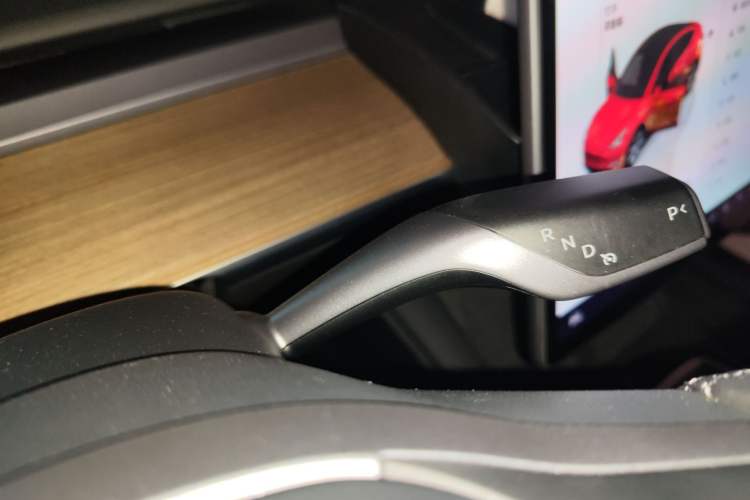 Used Tesla Model Y 2023 Rear-Wheel-Drive Version