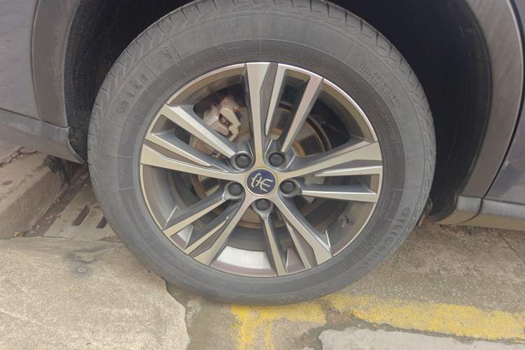 Used BYD Song Pro 2019 1.5T Automatic Prestige Model Right Rear Wheel Hub