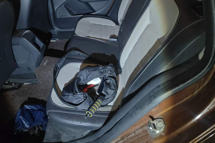 Used Volkswagen Cross Lavida 2014 1.6L Automatic Left Rear Seat