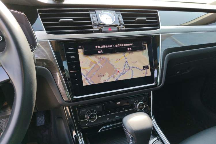 Used Volkswagen Phideon 2019 380TSI Two-Wheel Drive Business Edition China VI Standard
