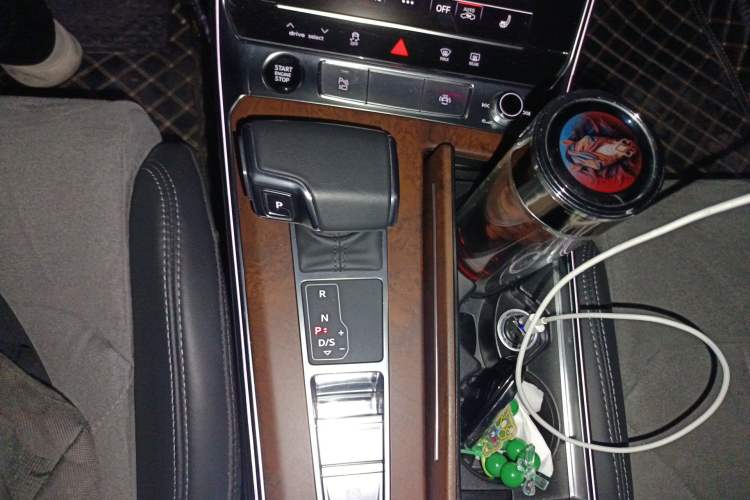 Used Audi A6L 2022 45 TFSI quattro Prestige Dynamic Edition Gear Lever