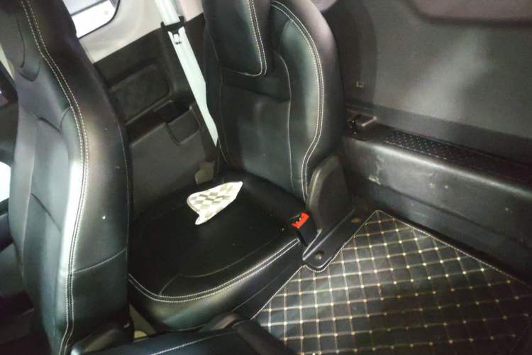 Used Baojun E300 2020 Starry Intelligence Edition Left Rear Seat