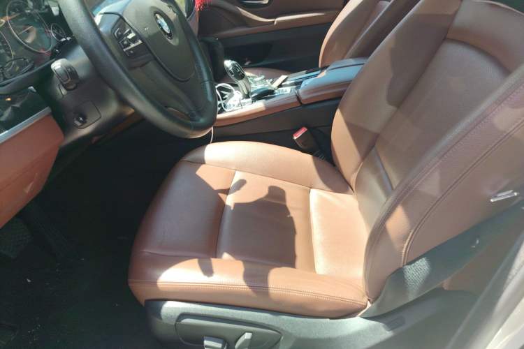 Used BMW 5 Series 2014 520i Elegant Edition Left Front Seat