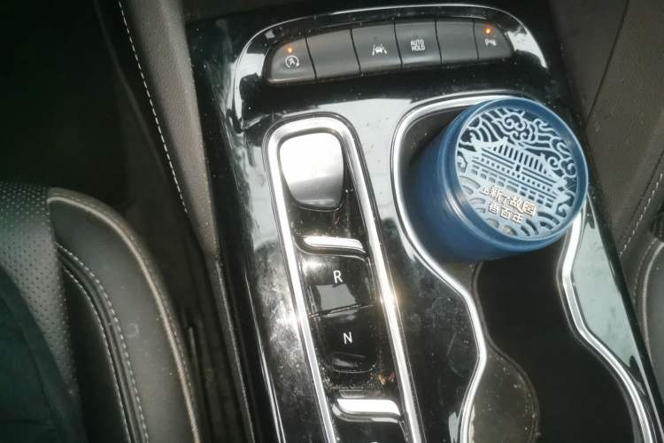 Used Buick Envision 2022 Facelift Encore S 552T Two-Wheel-Drive Luxury Model
