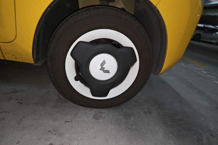 Used Wuling Hongguang MINIEV 2022 Macaron Premium Model – Lithium Iron Phosphate