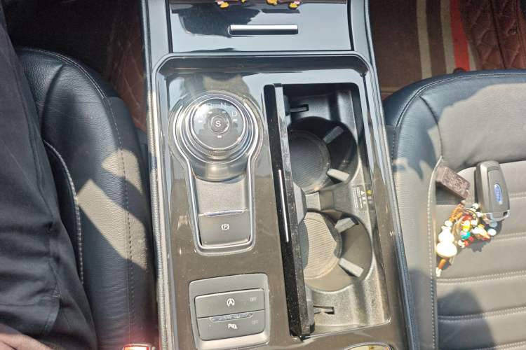 Used Ford Edge 2020 EcoBoost 245 Two-Wheel Drive Titanium 7-Seater
