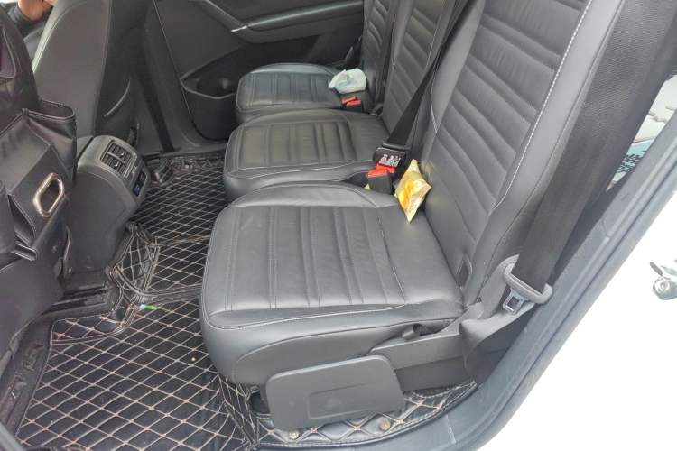 Used Volkswagen Touran 2016 Volkswagen Touran L 280TSI DSG Comfort Edition Left Rear Seat