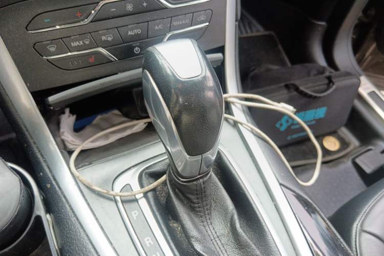 Used Ford Edge 2016 EcoBoost 245 Four-Wheel Drive Titanium Edition 7-Seater