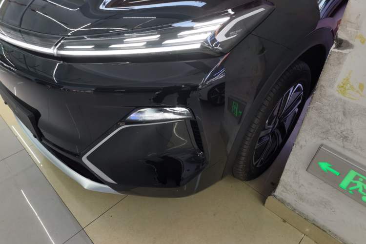 Used Geely Galaxy Galaxy Xingjian 7 EM-i 2025 120km Exploration+ Version
