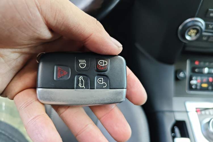 Used Land Rover Discovery 2013 3.0 SDV6 HSE Diesel Edition