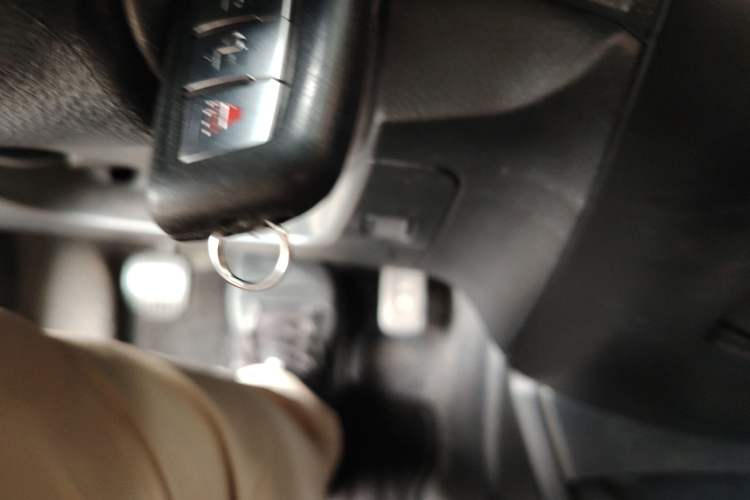 Used Nissan Livina 2013 1.6XL Manual Luxury Edition Vehicle Key