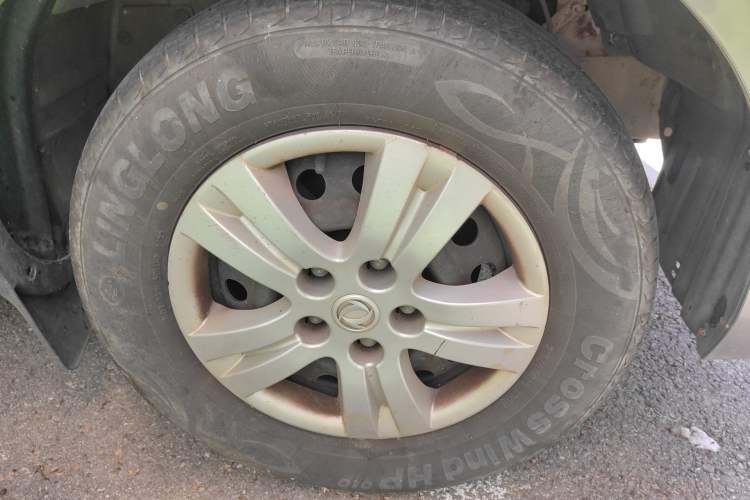 Used FORTHING Lingzhi 2014 M3 1.6L 7-Seater Comfort Model