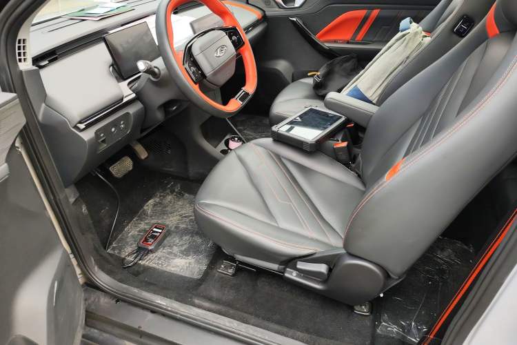 Used Chery New Energy Boundless Pro 2022 301km "Divine Beast" Version with Lithium Iron Phosphate