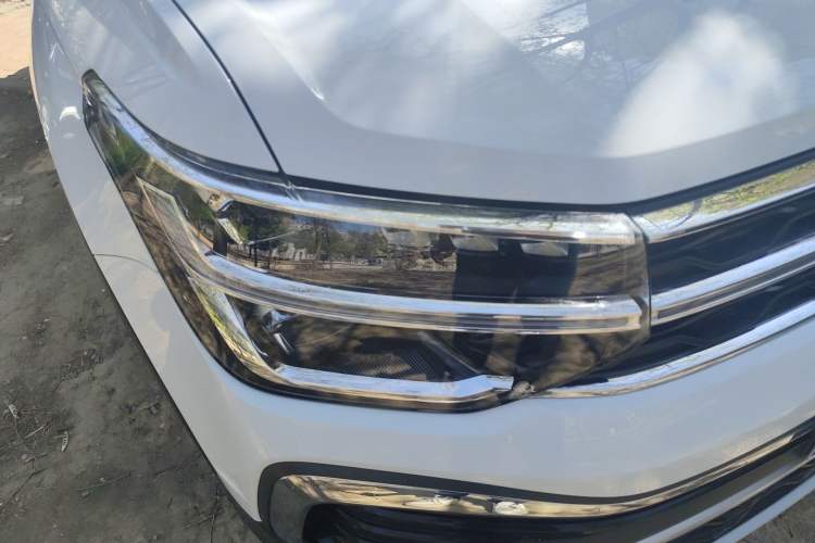 Used Volkswagen Tharu 2023 300TSI Two-Wheel-Drive Full Moon Edition
