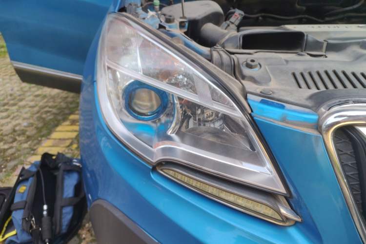 Used Buick Encore 2015 1.4T Automatic Two-Wheel Drive Urban Elite Version
