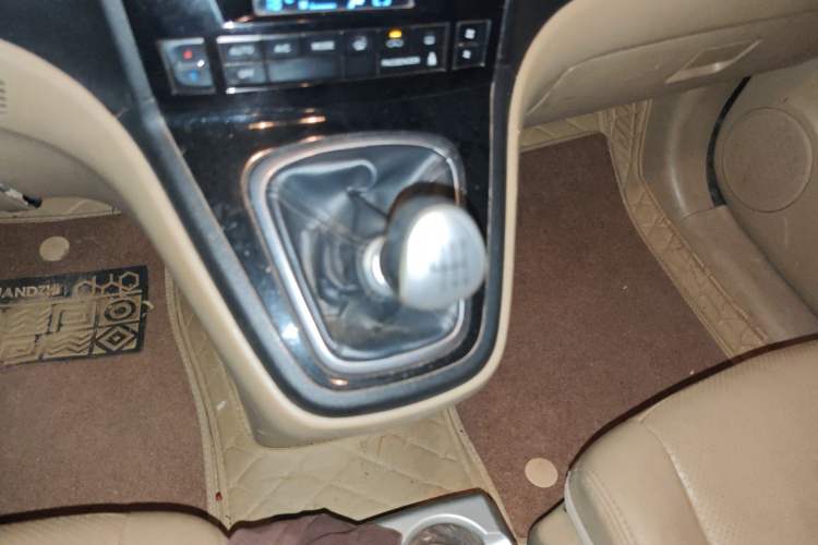 Used Haval H6 2012 1.5T Manual Two-Wheel Drive Urban Version
