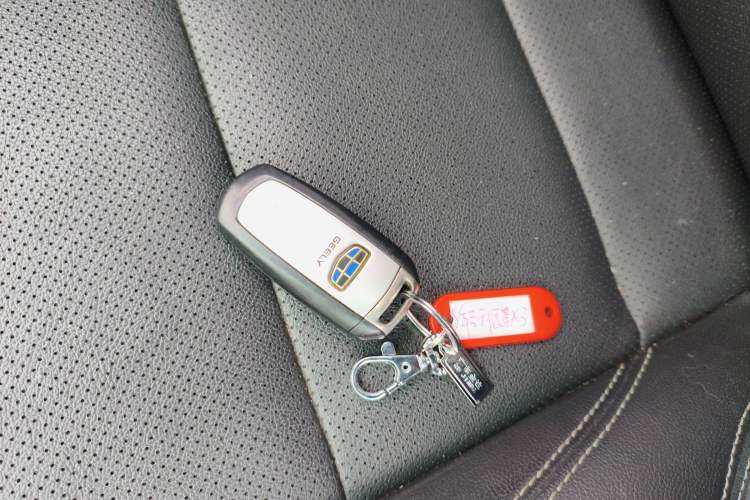 Used Geely Auto Vision X3 2017 1.5L Automatic Luxury Model
