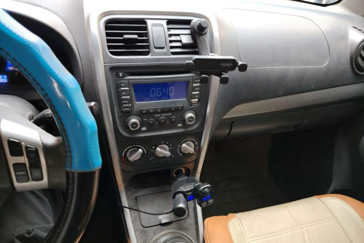 Used Suzuki Wagon R X5 2013 Revised Version 1.4L VVT Cruise Edition Audio And AC Panel