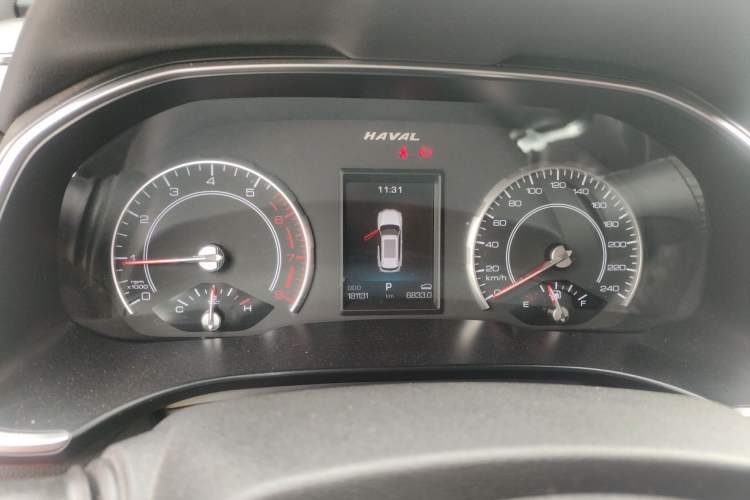 Used Haval H6 2017 Red Label 2.0T Automatic Two-Wheel Drive ZhiShang Model
