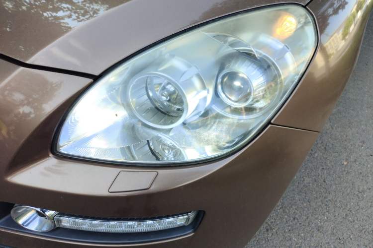 Used Luxgen Great 7 SUV 2013 Limited-Edition Sharp Edition 2.2T All-Wheel-Drive Prestige Model Left Front Headlight