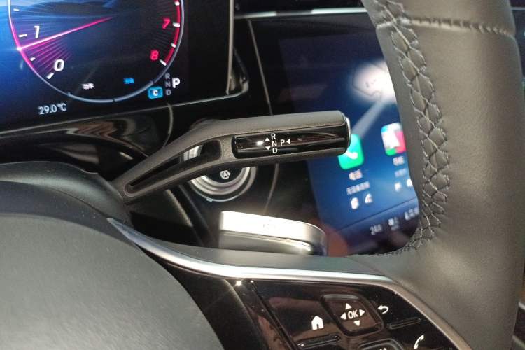 Used Mercedes-Benz E-Class 2025 Facelift E 300 L Luxury Edition Gear Lever