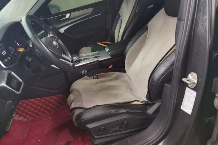 Used Audi A6L 2019 40 TFSI Luxury Dynamic Model
