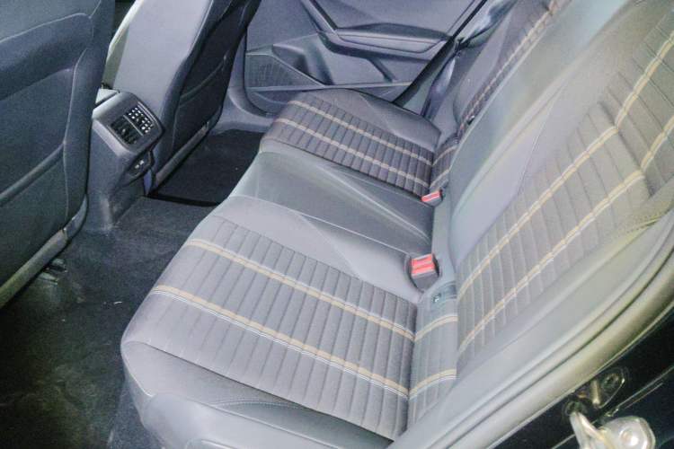 Used Volkswagen Lavida 2022 1.5L Automatic Vision Edition Left Rear Seat