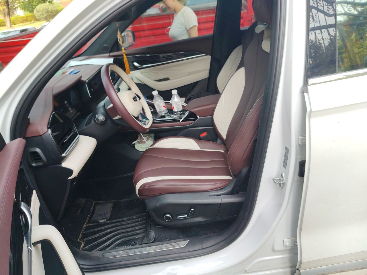 Geely Auto Monjaro L 2021 2.0TD DCT EVO Two-Wheel Drive Prestige Version — снимка 15