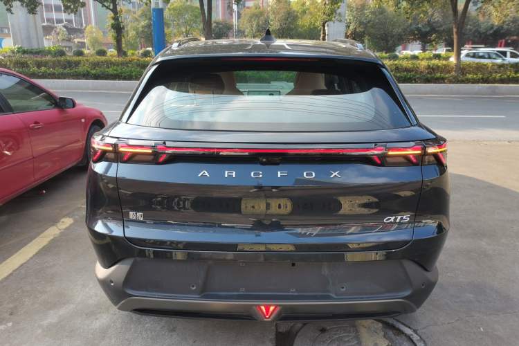 Used ARCFOX Alpha T5 2025 520 MAX
