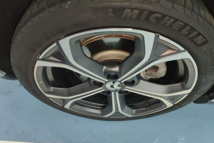 Used Nio ET5T 2024 75kWh Touring Right Rear Wheel Hub