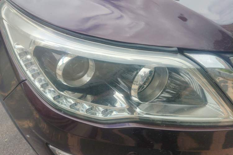 Used Baojun 560 2015 1.8L manual luxury version