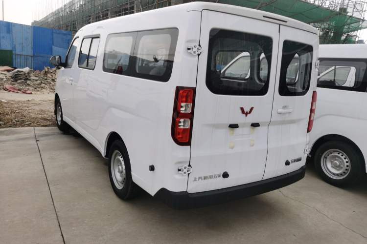 Used Wuling Yangguang 2025 Model 400km Bus Edition—Comfort Edition