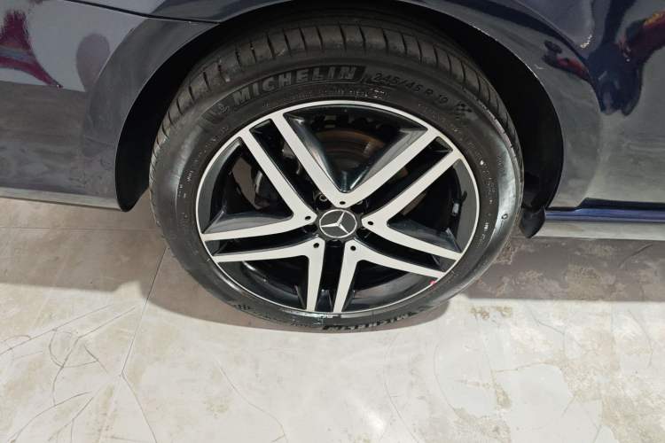 Used Mercedes-Benz V-Class 2017 V 260 L Prestige Edition