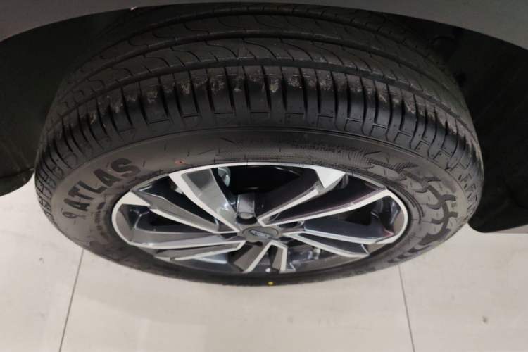 Used Geely Auto Coolray 2023 1.5T DCT Platinum Edition