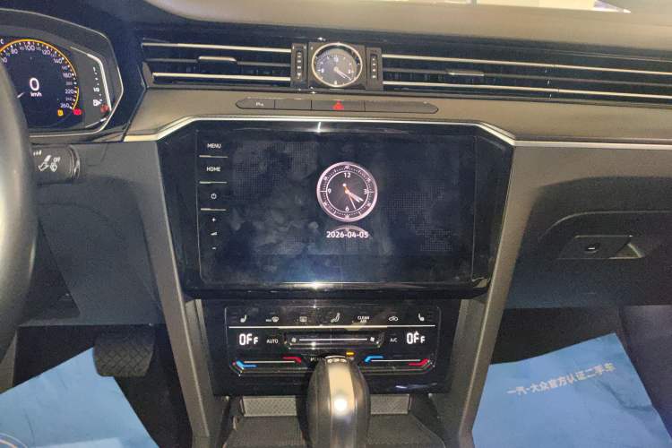 Used Volkswagen Magotan 2020 330TSI DSG Luxury Edition Audio And AC Panel