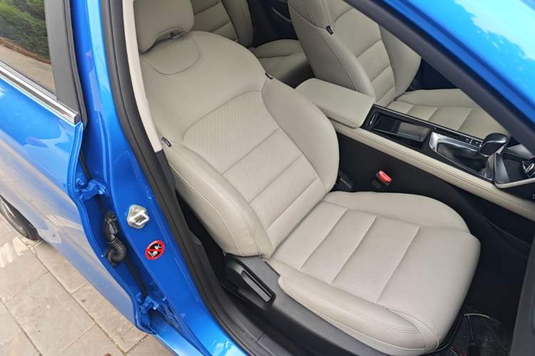 Used Geely Auto Binray 2018 14T CVT Binyi Edition

