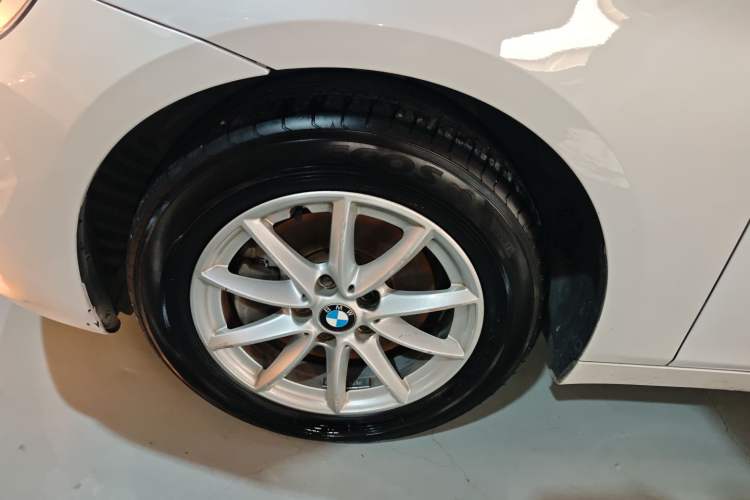 Used BMW 2 Series Active Tourer 2016 218i Fashion Model Left Front Wheel Hub