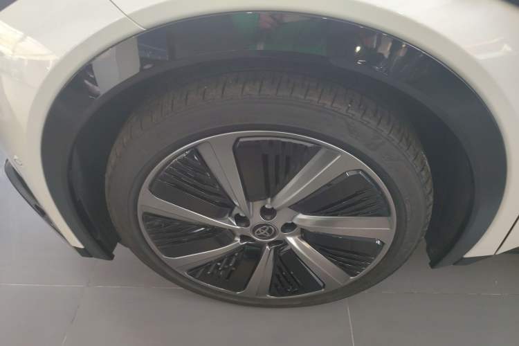 Used Toyota bZ5 2025 Model 550 PRO Smart Driving Edition Exterior 7