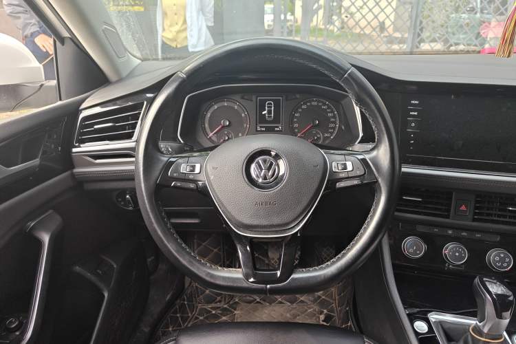 Used Volkswagen Sagitar 2020 280TSI DSG Comfort Version China VI Standard Steering Wheel