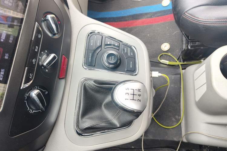 Used JAC Refine M3 2016 IKEA Edition 1.6L Luxury Smart Model
