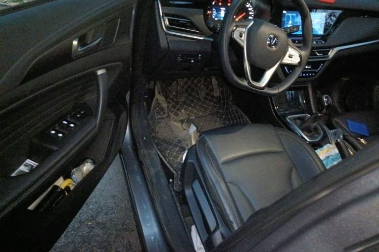 Used CHANGAN CS35PLUS 2022 1.6L Manual Luxury Edition