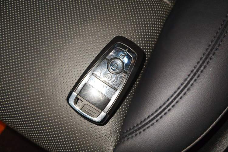 Used Lincoln Corsair 2022 Revised Version 2.0T Two-Wheel Drive Luxury Edition
